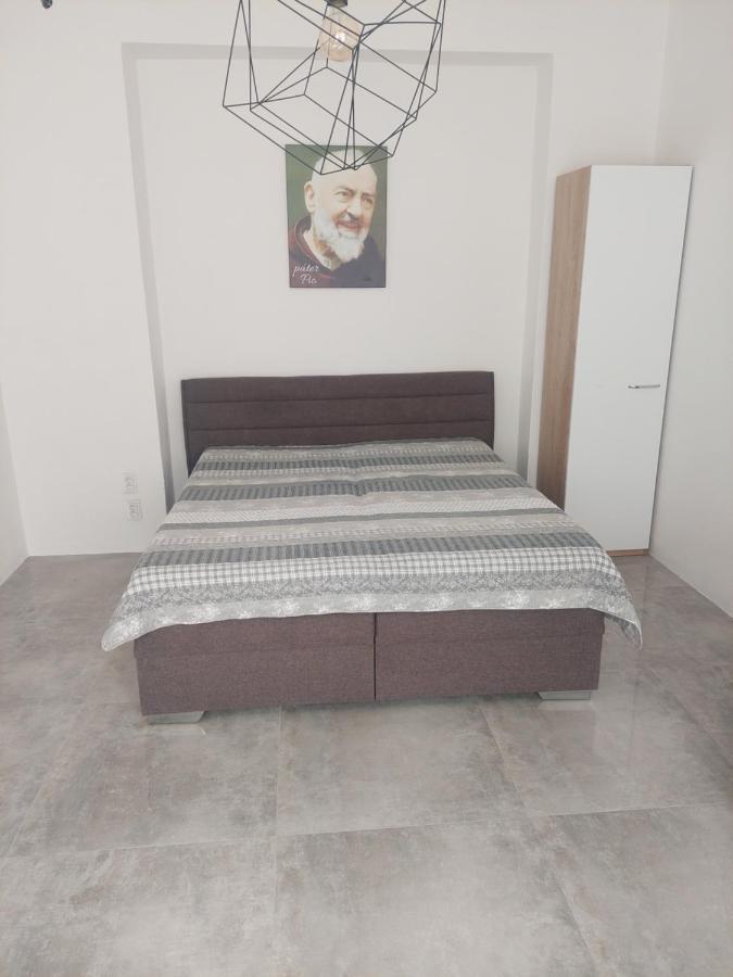 Padre Pio Apartments Family Kosice Exterior photo